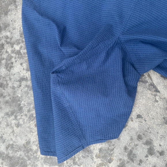 Blue button up blouse - Picture 4 of 5